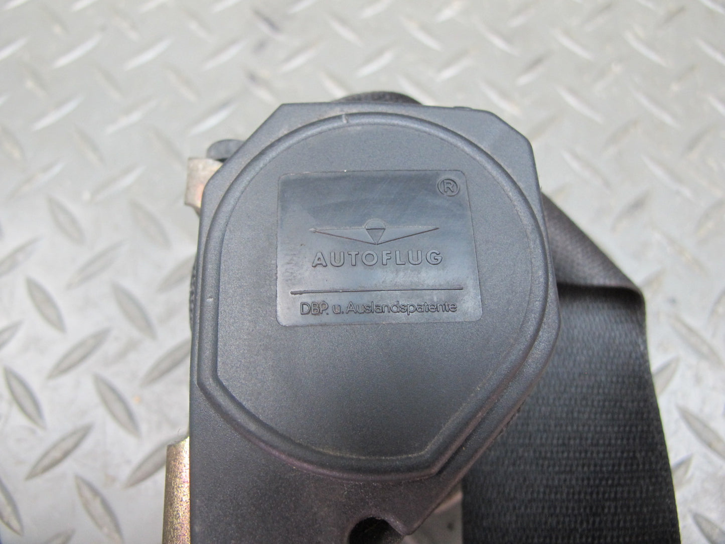 85-89 BMW E24 635CSi FRONT LEFT & RIGHT SIDE SEATBELT RETRACTOR SET OEM
