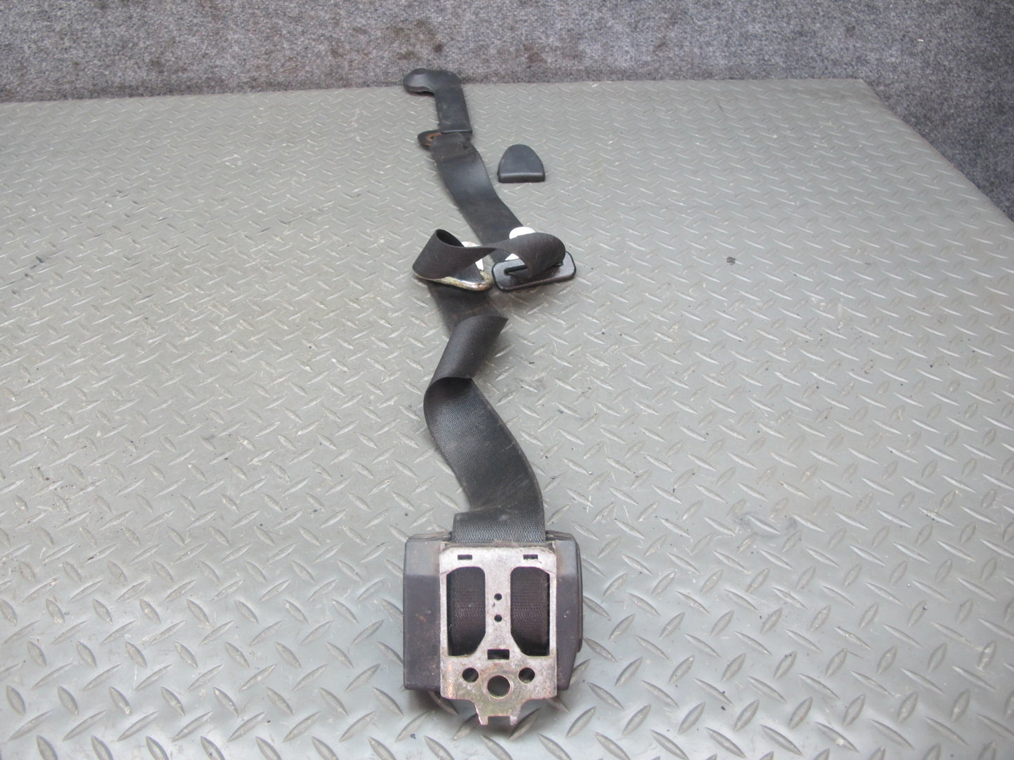 85-89 BMW E24 635CSi FRONT LEFT & RIGHT SIDE SEATBELT RETRACTOR SET OEM