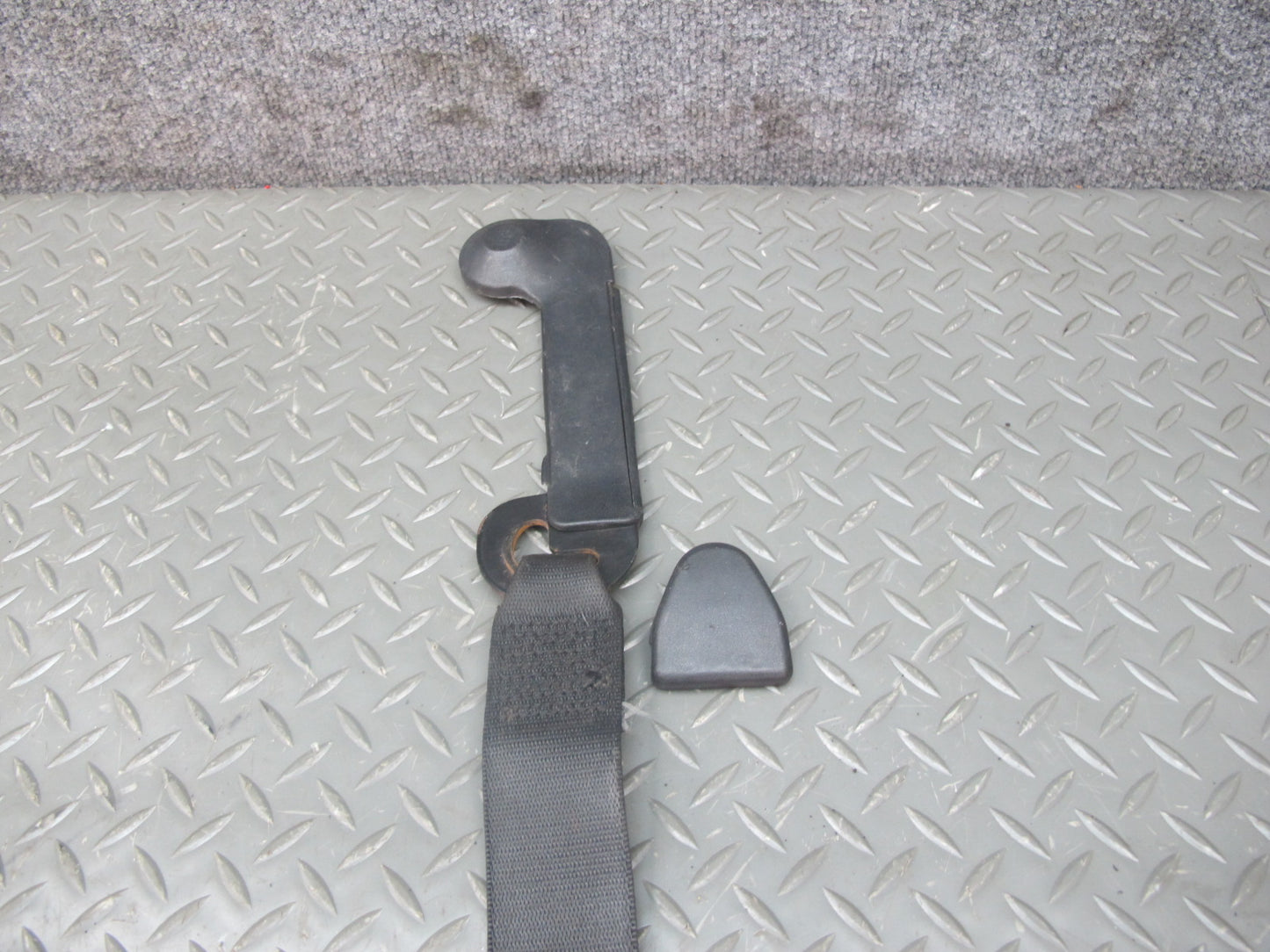 85-89 BMW E24 635CSi FRONT LEFT & RIGHT SIDE SEATBELT RETRACTOR SET OEM