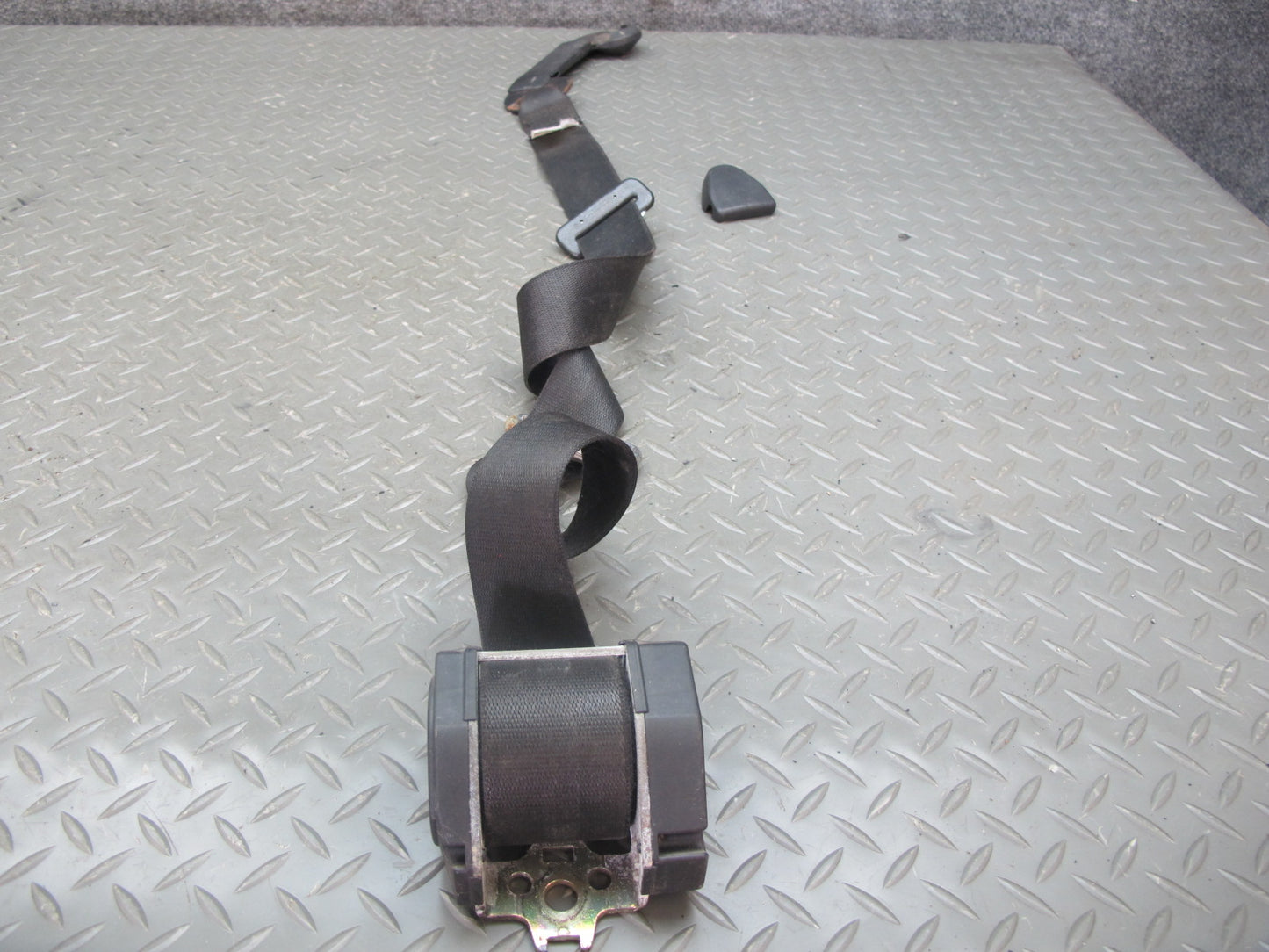 85-89 BMW E24 635CSi FRONT LEFT & RIGHT SIDE SEATBELT RETRACTOR SET OEM