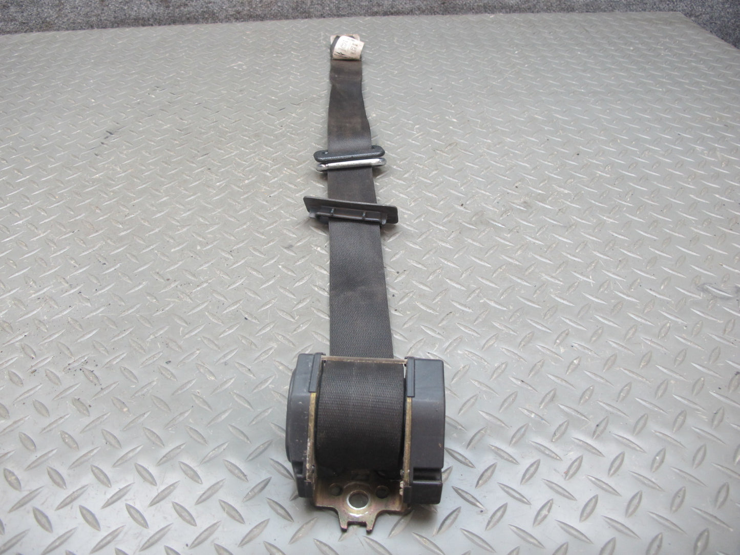 85-89 BMW E24 635CSi REAR LEFT & RIGHT SIDE SEATBELT RETRACTOR SET OEM