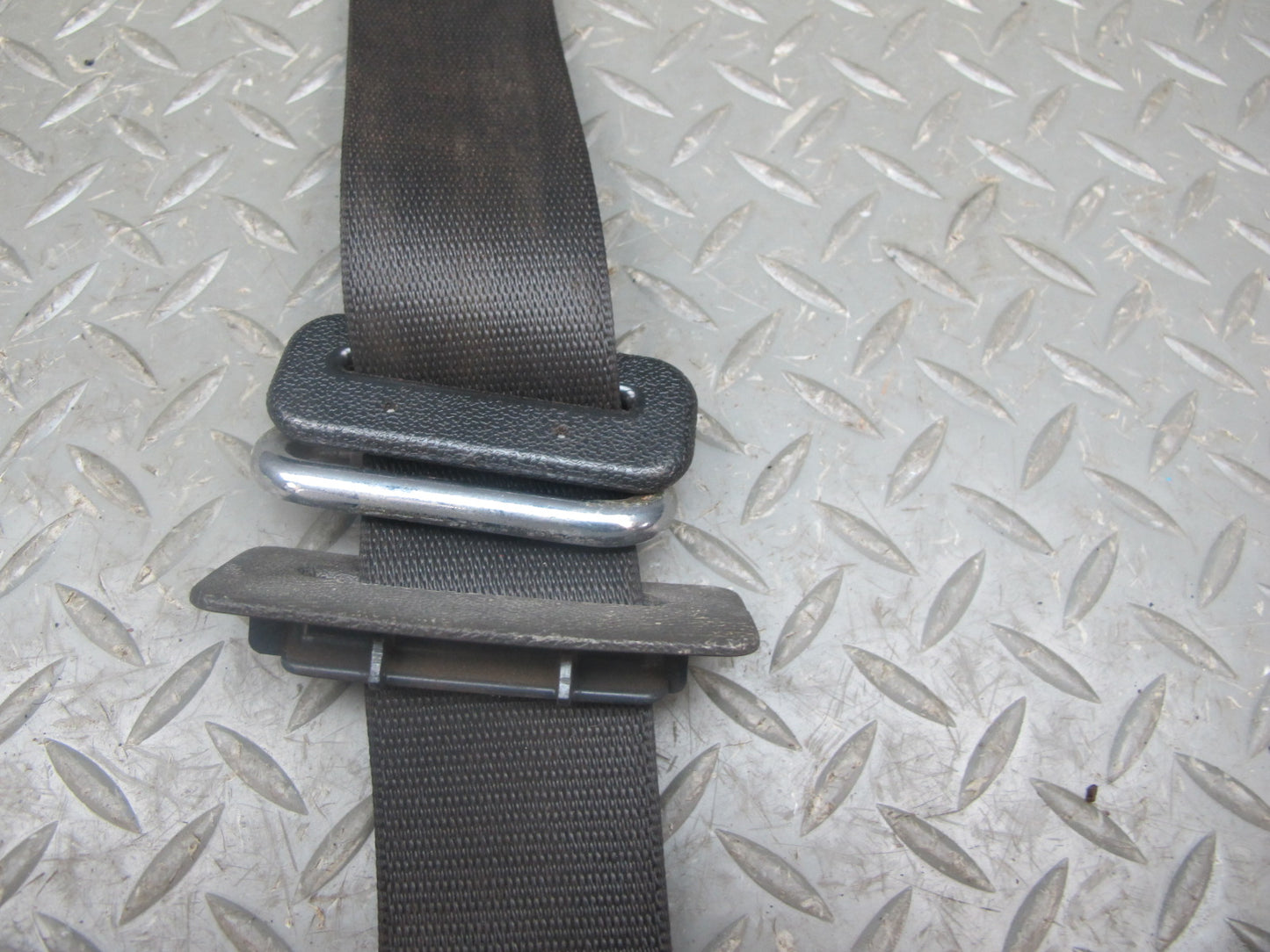 85-89 BMW E24 635CSi REAR LEFT & RIGHT SIDE SEATBELT RETRACTOR SET OEM