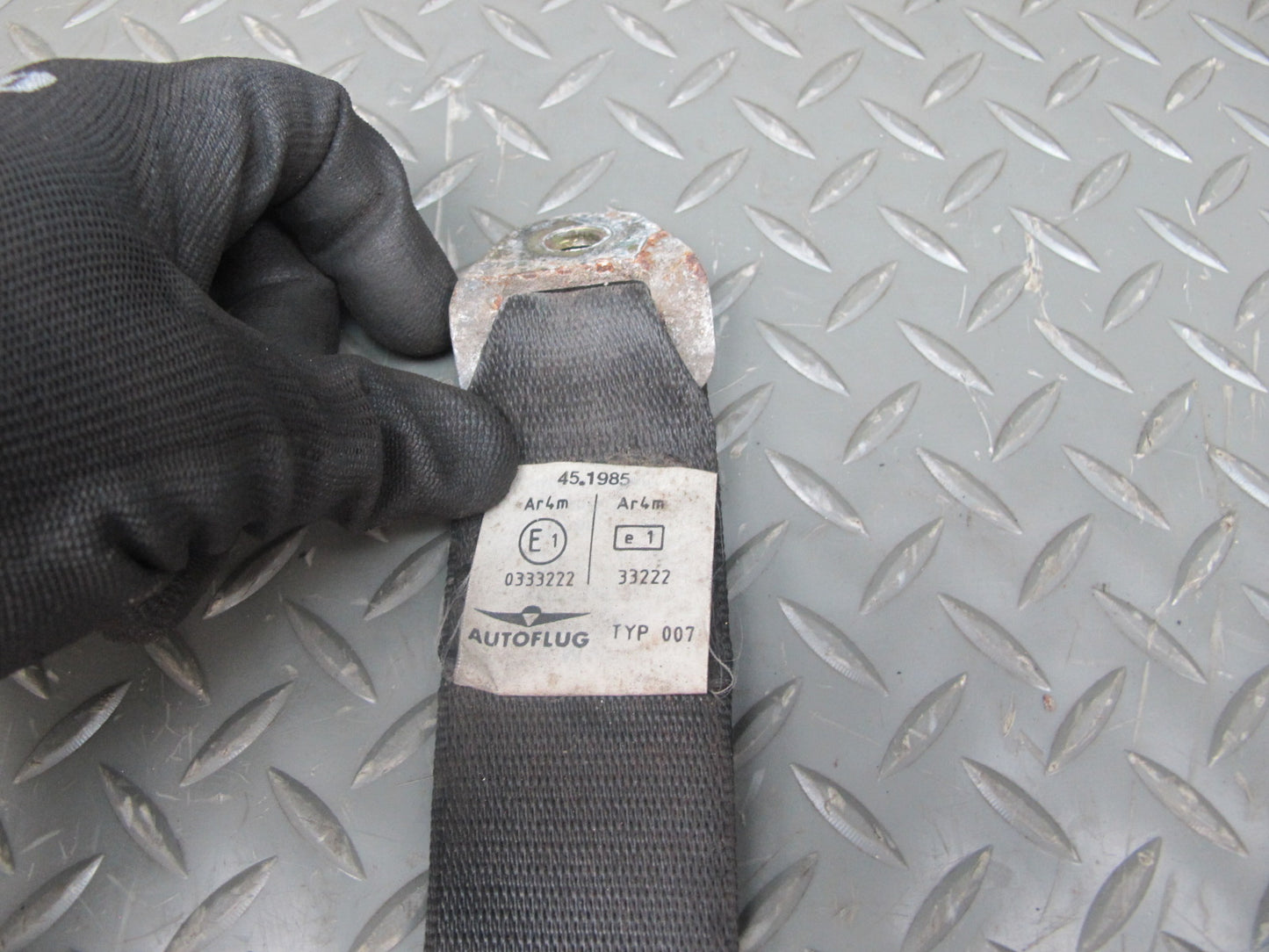 85-89 BMW E24 635CSi REAR LEFT & RIGHT SIDE SEATBELT RETRACTOR SET OEM