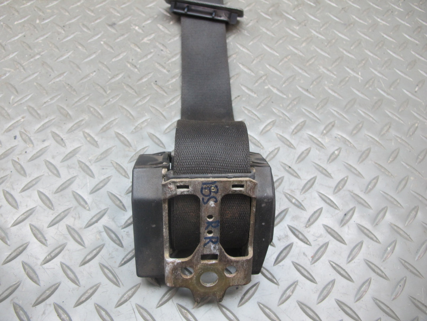 85-89 BMW E24 635CSi REAR LEFT & RIGHT SIDE SEATBELT RETRACTOR SET OEM
