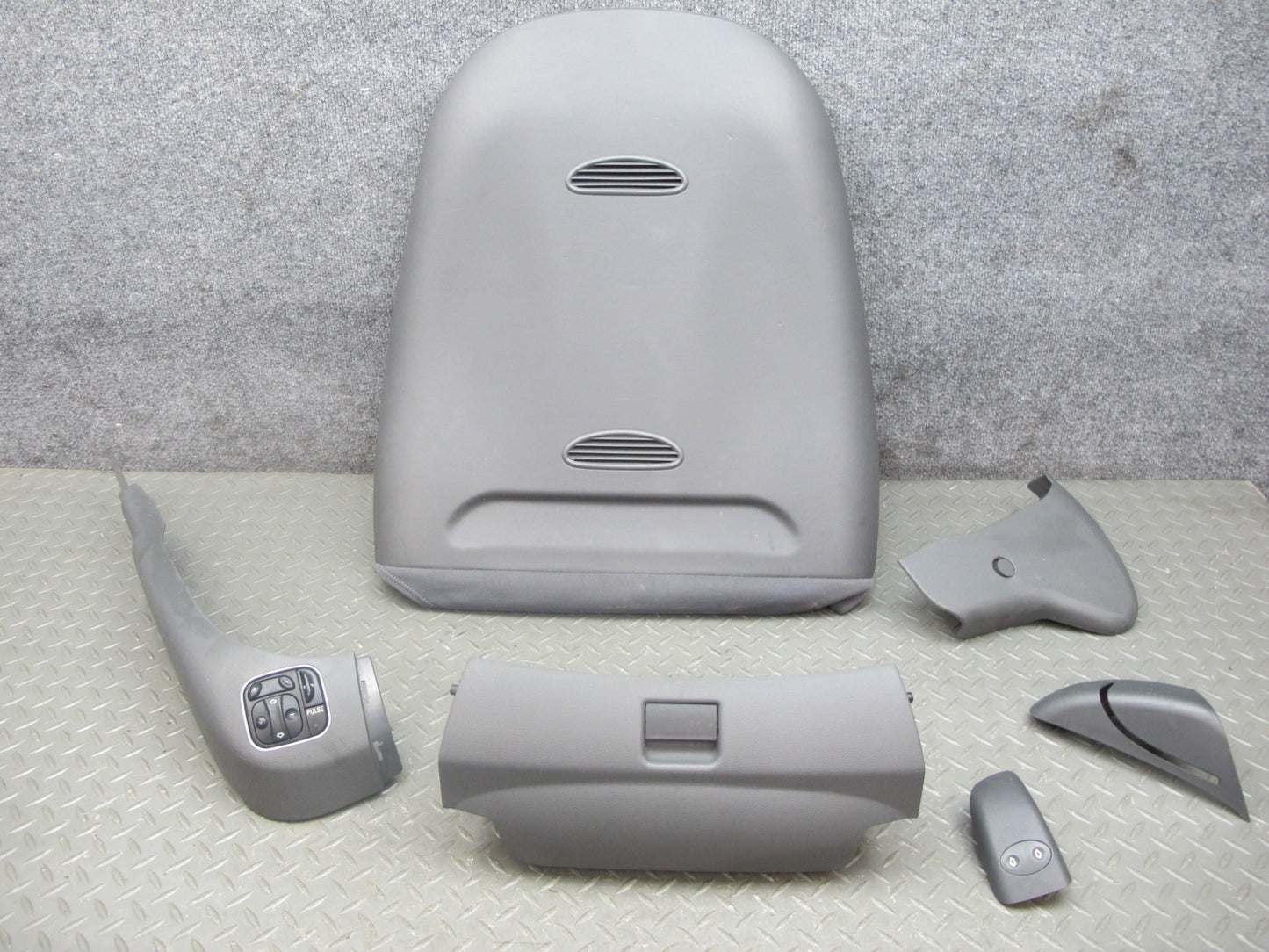03-06 Mercedes R230 Sl-class Front Right Seat Trim Cover Panel Switch Set OEM