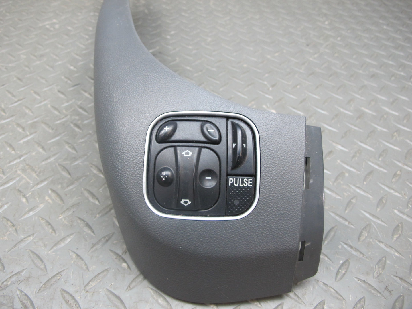 03-06 Mercedes R230 Sl-class Front Right Seat Trim Cover Panel Switch Set OEM