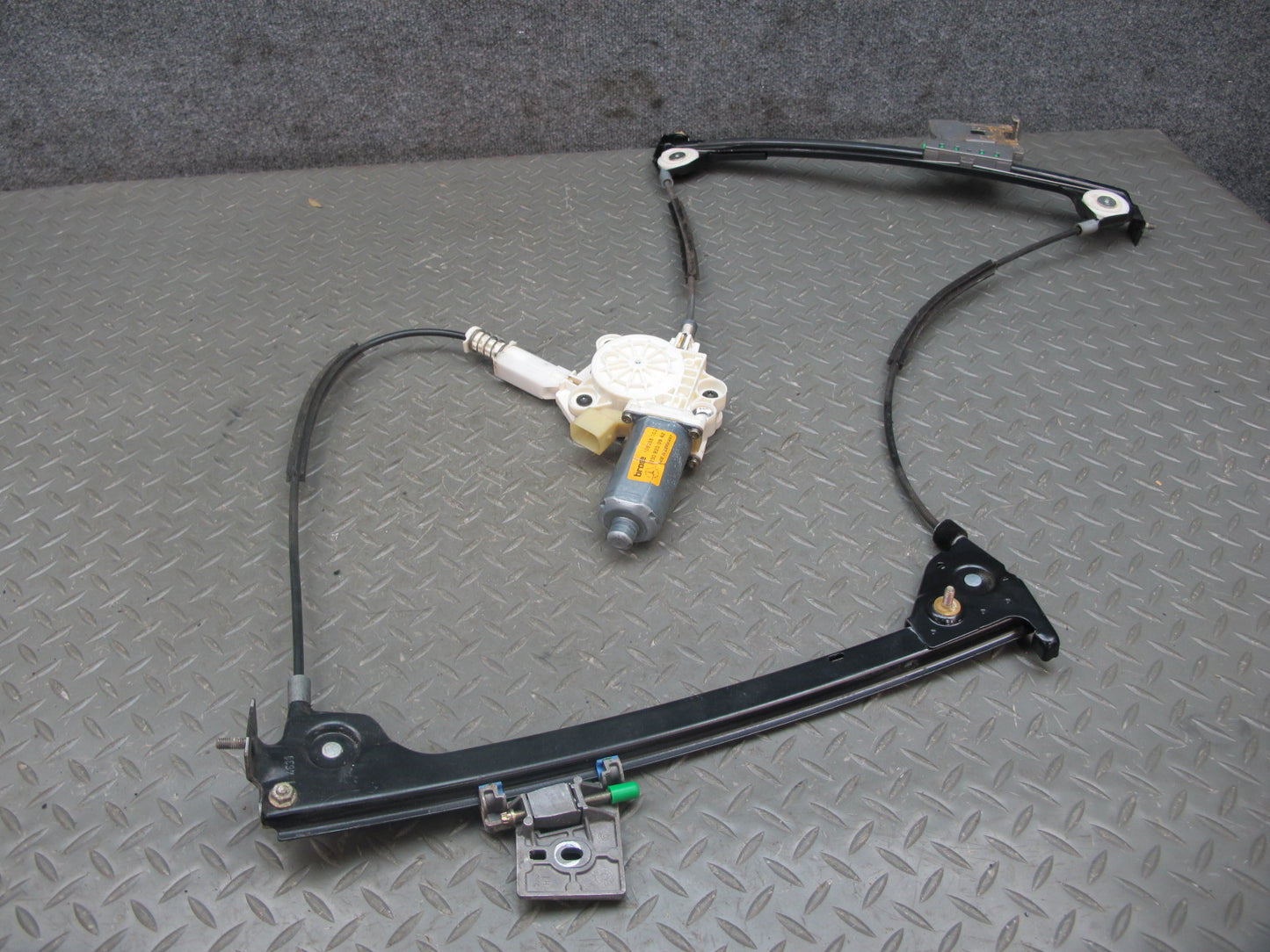 03-08 Mercedes R230 Sl-class Left Door Window Regulator w Motor OEM