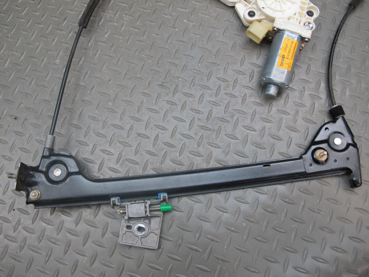 03-08 Mercedes R230 Sl-class Left Door Window Regulator w Motor OEM