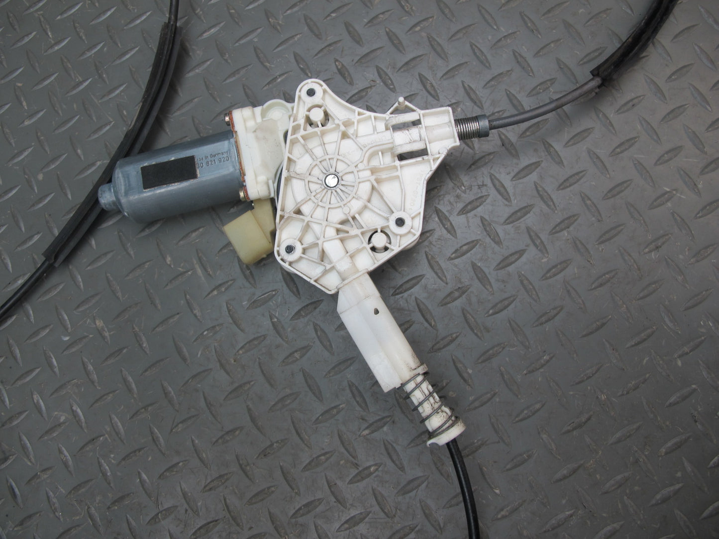 03-08 Mercedes R230 Sl-class Left Door Window Regulator w Motor OEM
