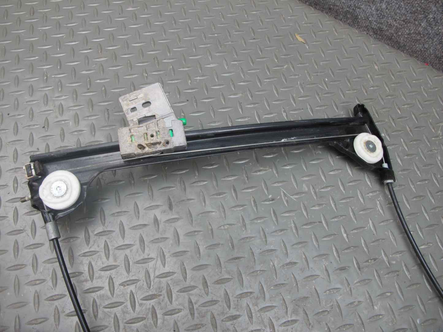 03-08 Mercedes R230 Sl-class Left Door Window Regulator w Motor OEM