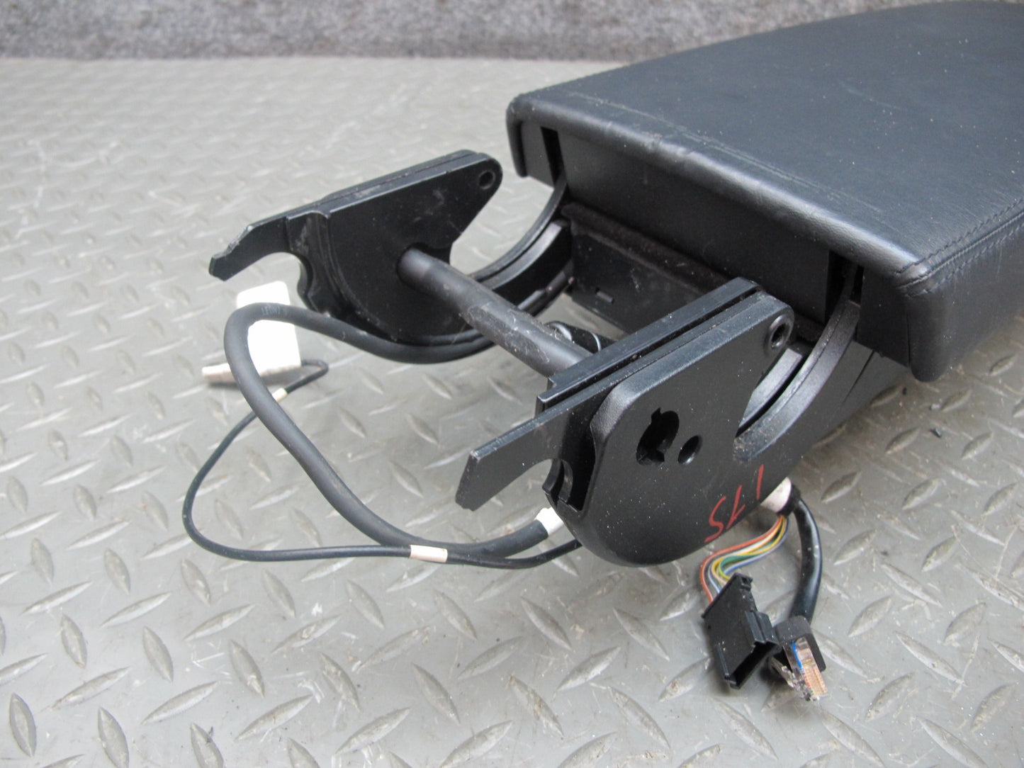 03-06 Mercedes R230 Center Console Leather Armrest Lid Cover w Tray OEM