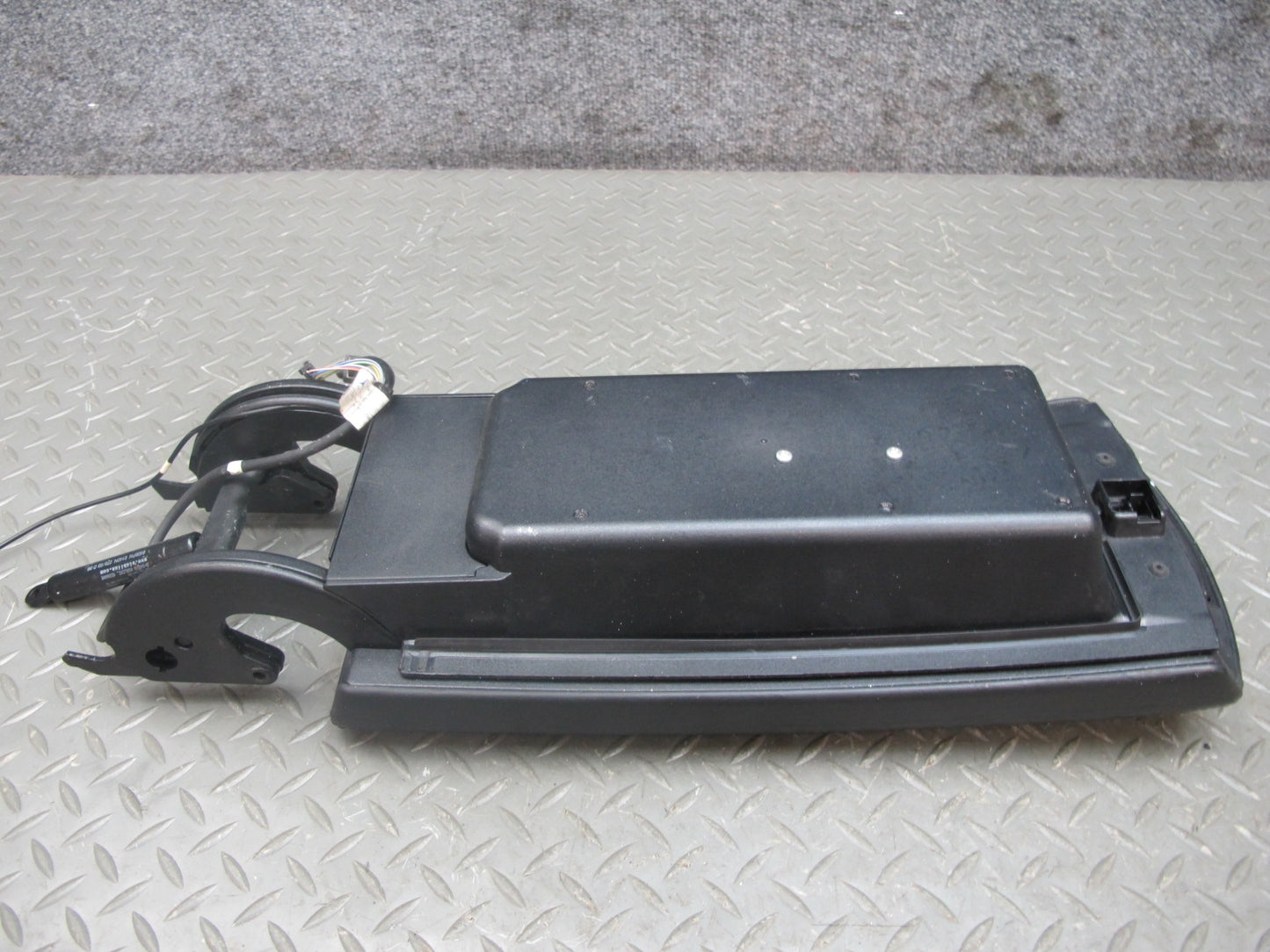 03-06 Mercedes R230 Center Console Leather Armrest Lid Cover w Tray OEM