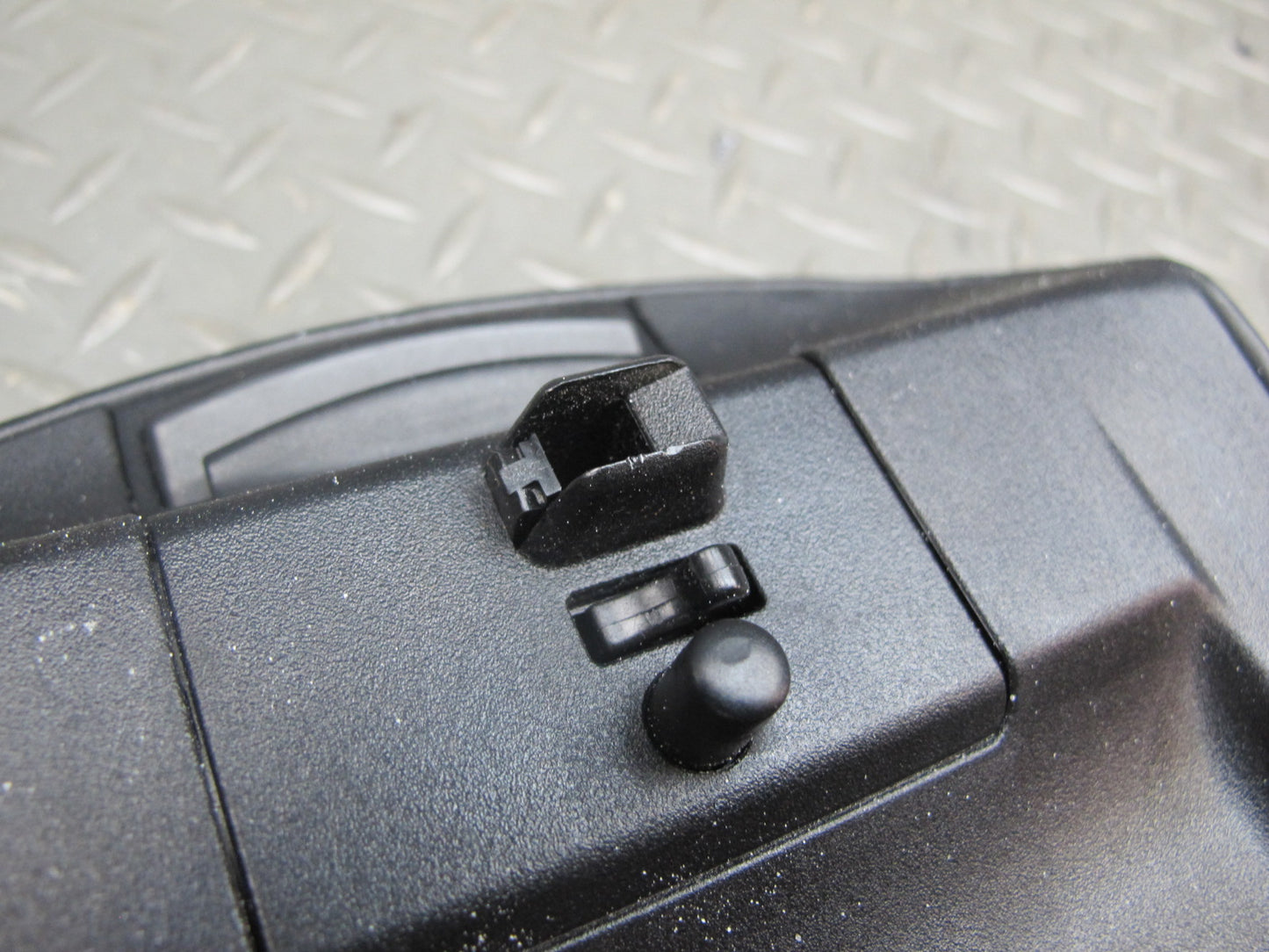 03-06 Mercedes R230 Center Console Leather Armrest Lid Cover w Tray OEM