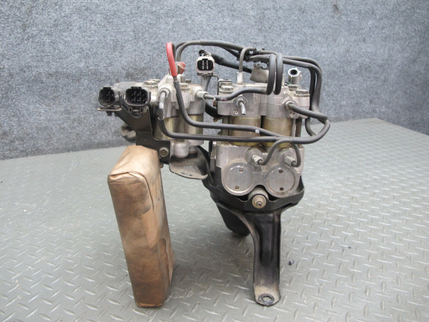 92-96 Lexus SC300 SC400 Anti Lock Brake ABS Pump Module w Actuator Assy OEM