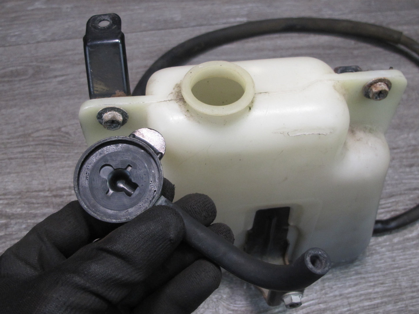 92-00 Lexus JZZ31L SC300 Engine Coolant Expansion Overflow Reservoir Tank OEM