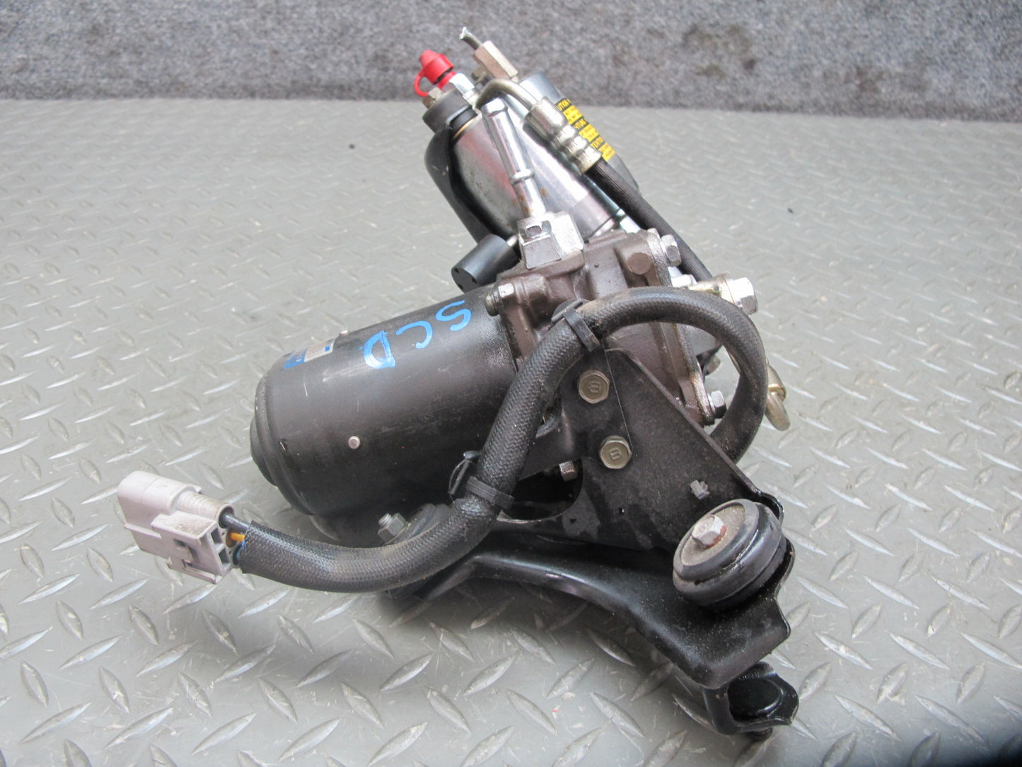 92-95 Lexus SC300 SC400 UZZ30L Anti Lock Brake ABS Pump w Accumulator Assy OEM