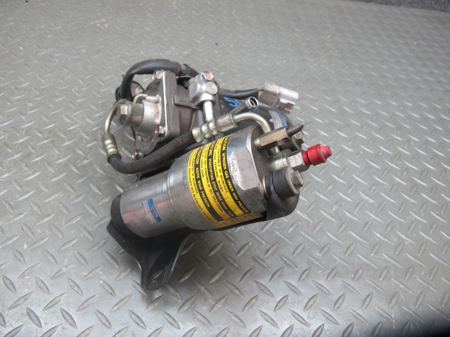 92-95 Lexus SC300 SC400 UZZ30L Anti Lock Brake ABS Pump w Accumulator Assy OEM