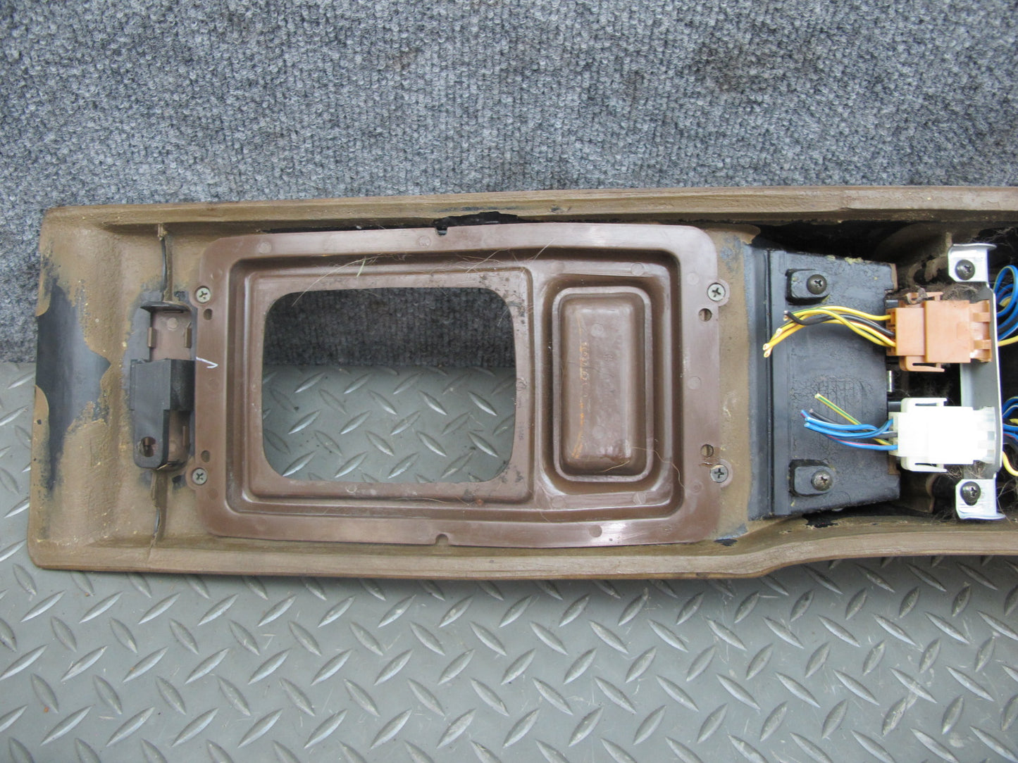 79-83 Datsun Nissan 280ZX 2+2 Manual Center Console Armrest Mirror Switch OEM