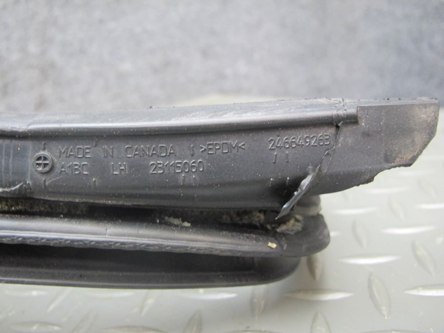 16-23 Chevrolet Camaro Coupe Left Door Weatherstrip Rubber Seal Gasket OEM