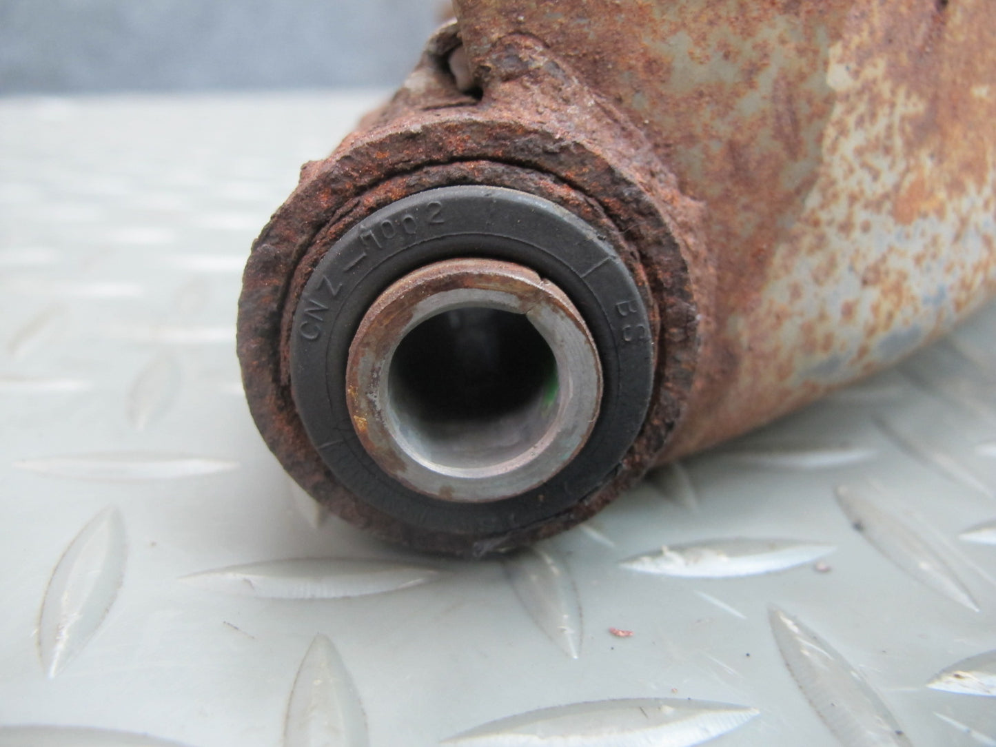 79-81 Datsun Nissan 280ZX NA 2+2 Rear Left Knuckle Wheel Hub Trailing Arm OEM