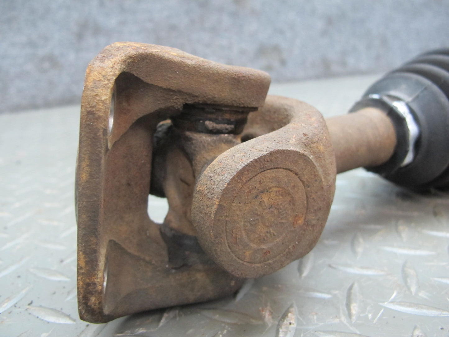 79-81 Datsun Nissan S130 280ZX NON Turbo Rear Left Suspension Axle Shaft OEM