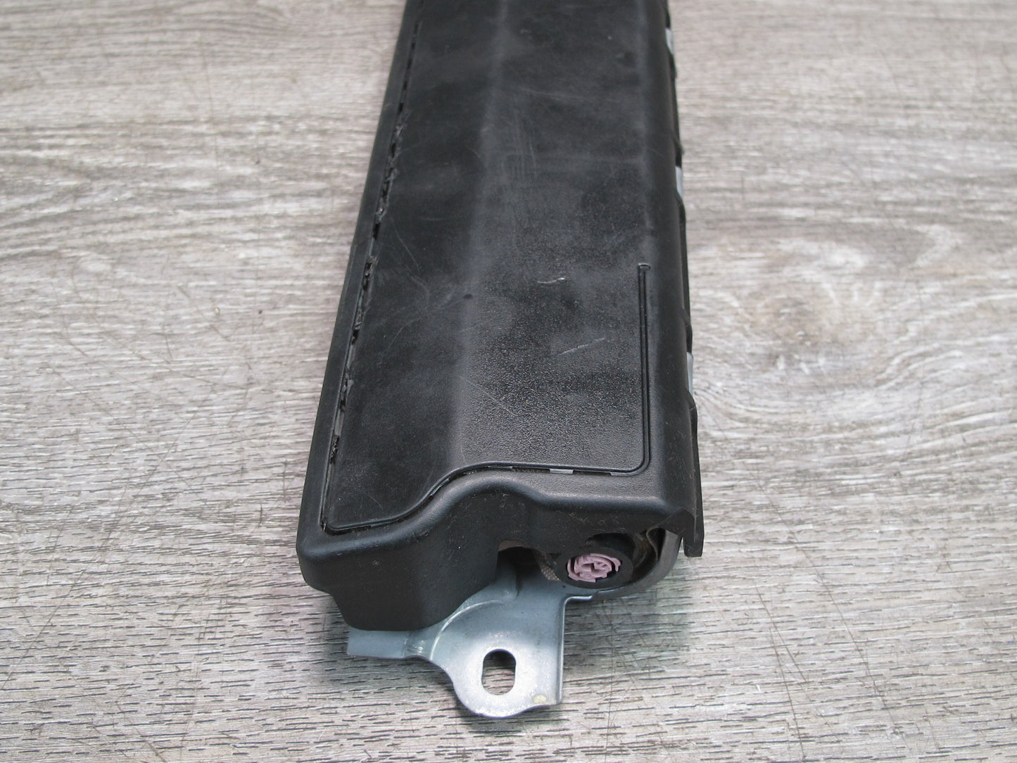 16-23 CHEVROLET CAMARO FRONT RIGHT PASS SIDE UNDER DASH KNEE SRS AIRBAG OEM