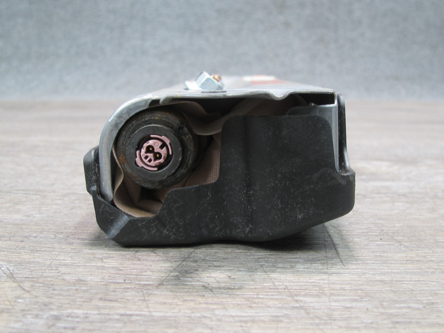 16-23 CHEVROLET CAMARO FRONT RIGHT PASS SIDE UNDER DASH KNEE SRS AIRBAG OEM