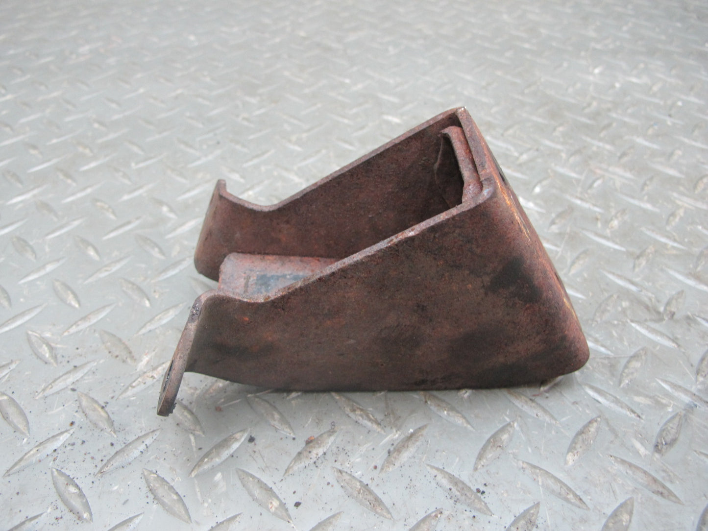 79-83 Datsun Nissan S130 280ZX 2.8L Set of 2 Engine Motor Mount OEM