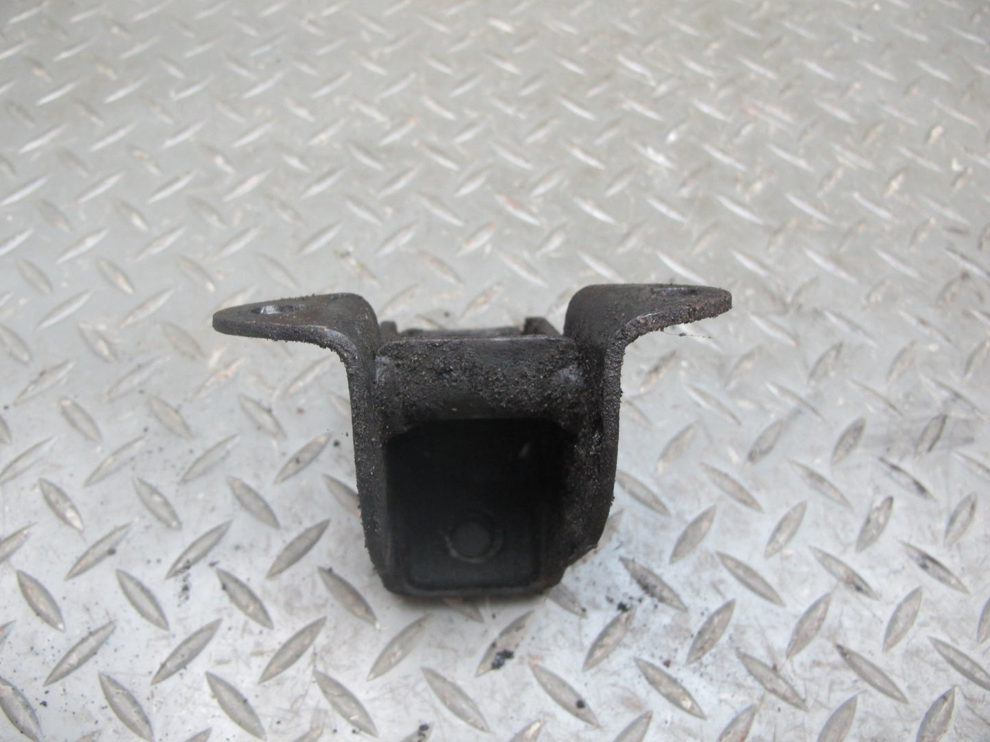 79-83 Datsun Nissan S130 280ZX 2.8L Set of 2 Engine Motor Mount OEM