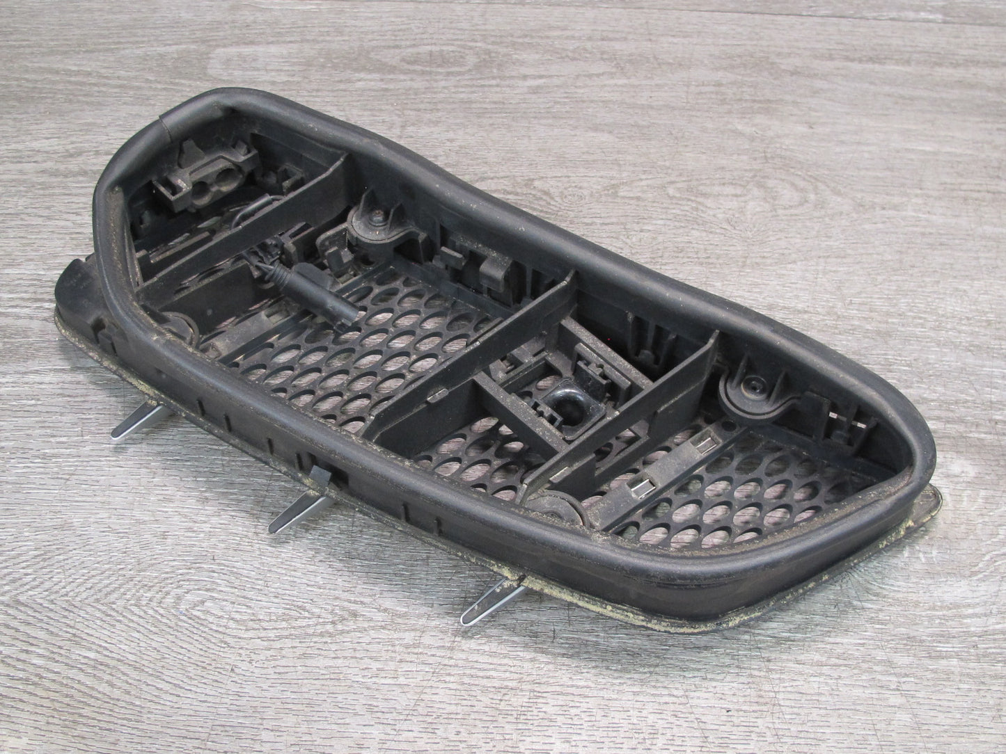 03-12 Mercedes R230 Sl-class Set of 2 Front Hood Vent Grille w Spray Jets OEM