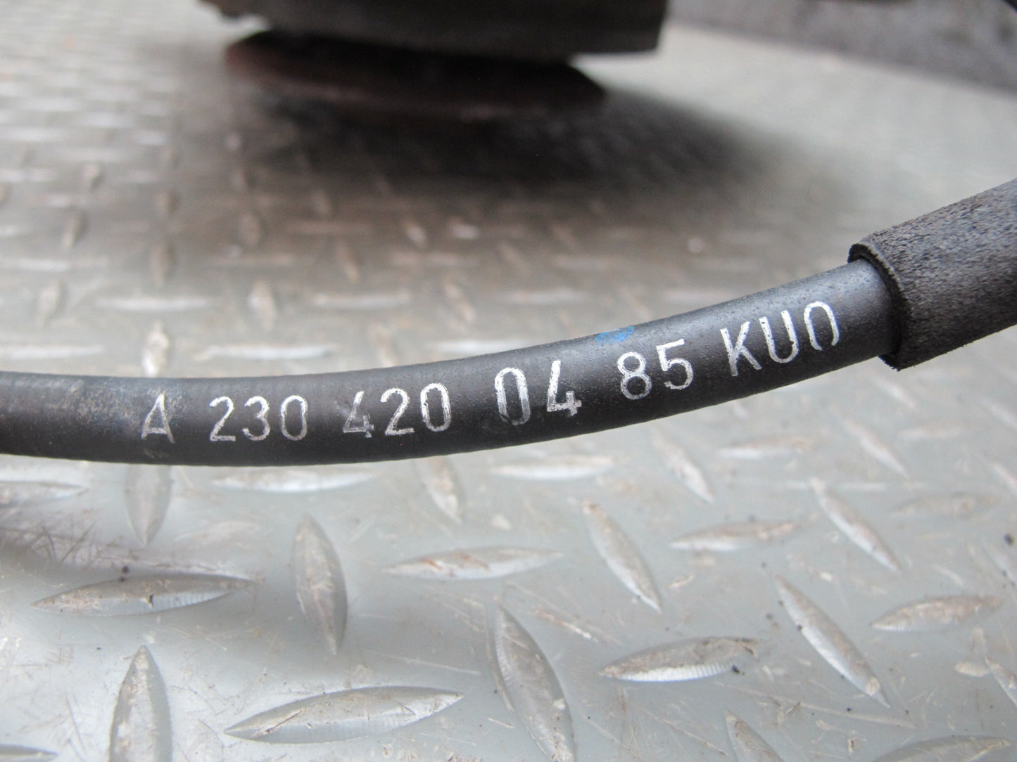 03-08 Mercedes R230 SL600 Rear Left Spindle Knuckle Wheel Hub Bearing 56K OEM