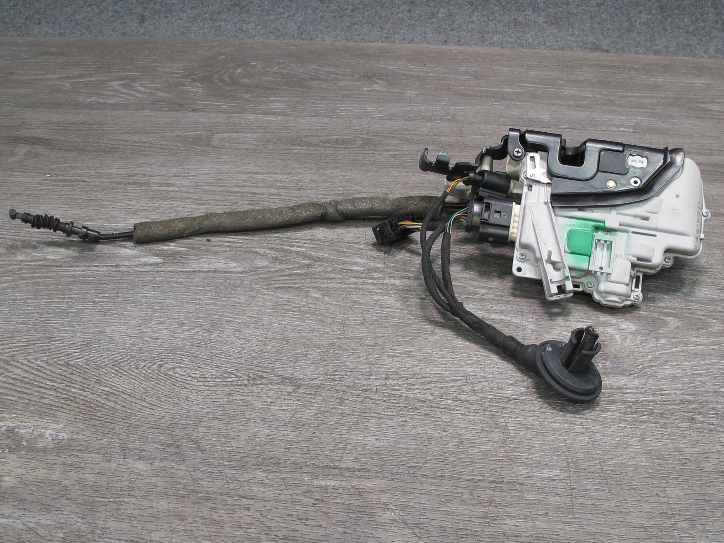 2013-2016 Porsche Panamera 970 Front Left Door Lock Latch Actuator