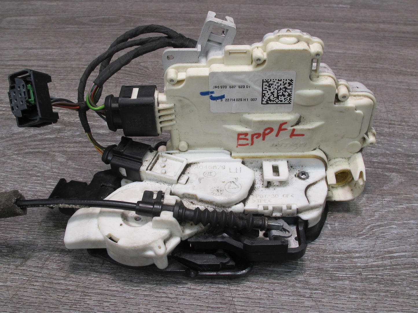 2013-2016 Porsche Panamera 970 Front Left Door Lock Latch Actuator