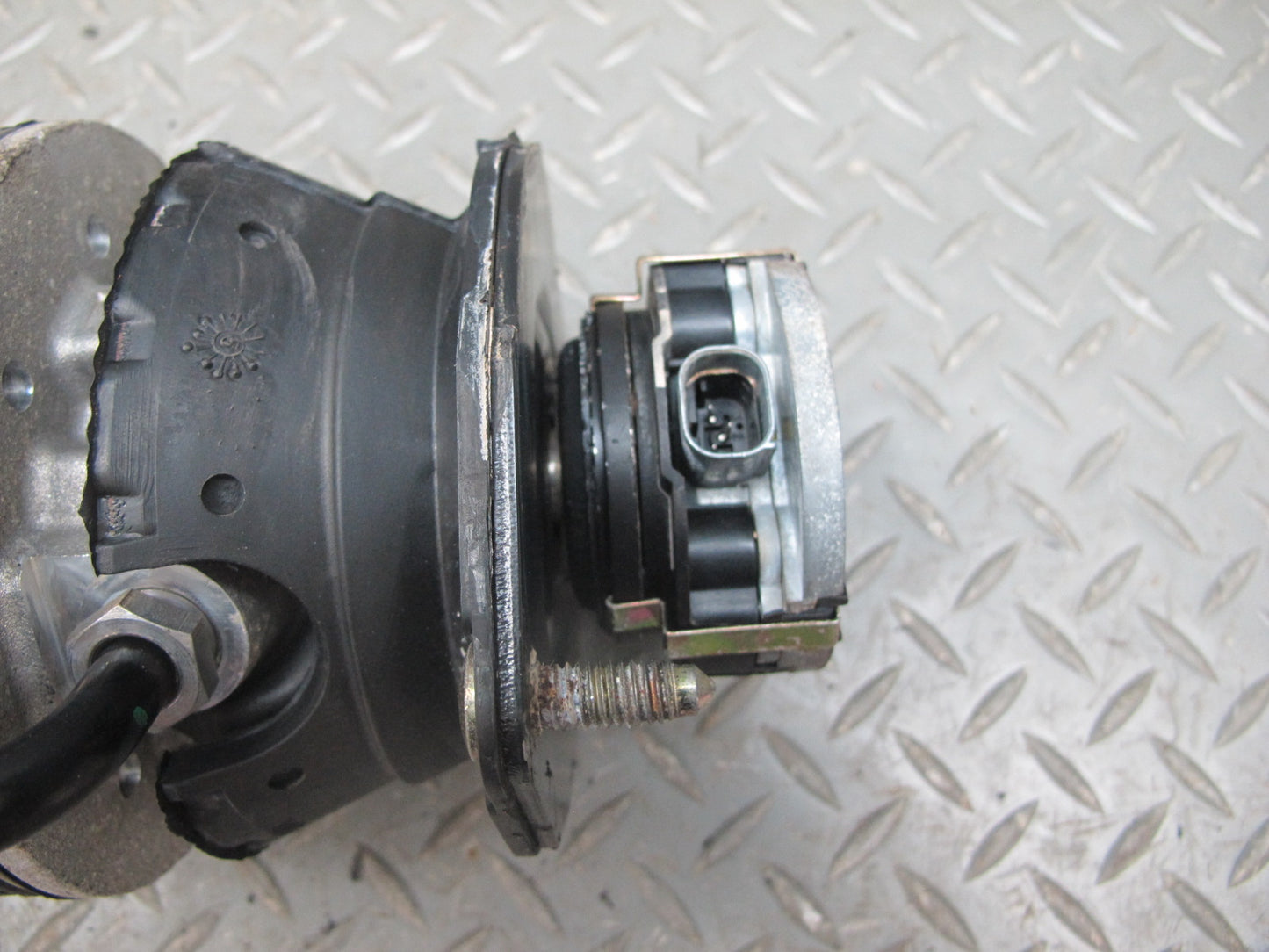 03-06 Mercedes R230 SL500 SL600 Rear Right ABC Hydraulic Shock Strut OEM
