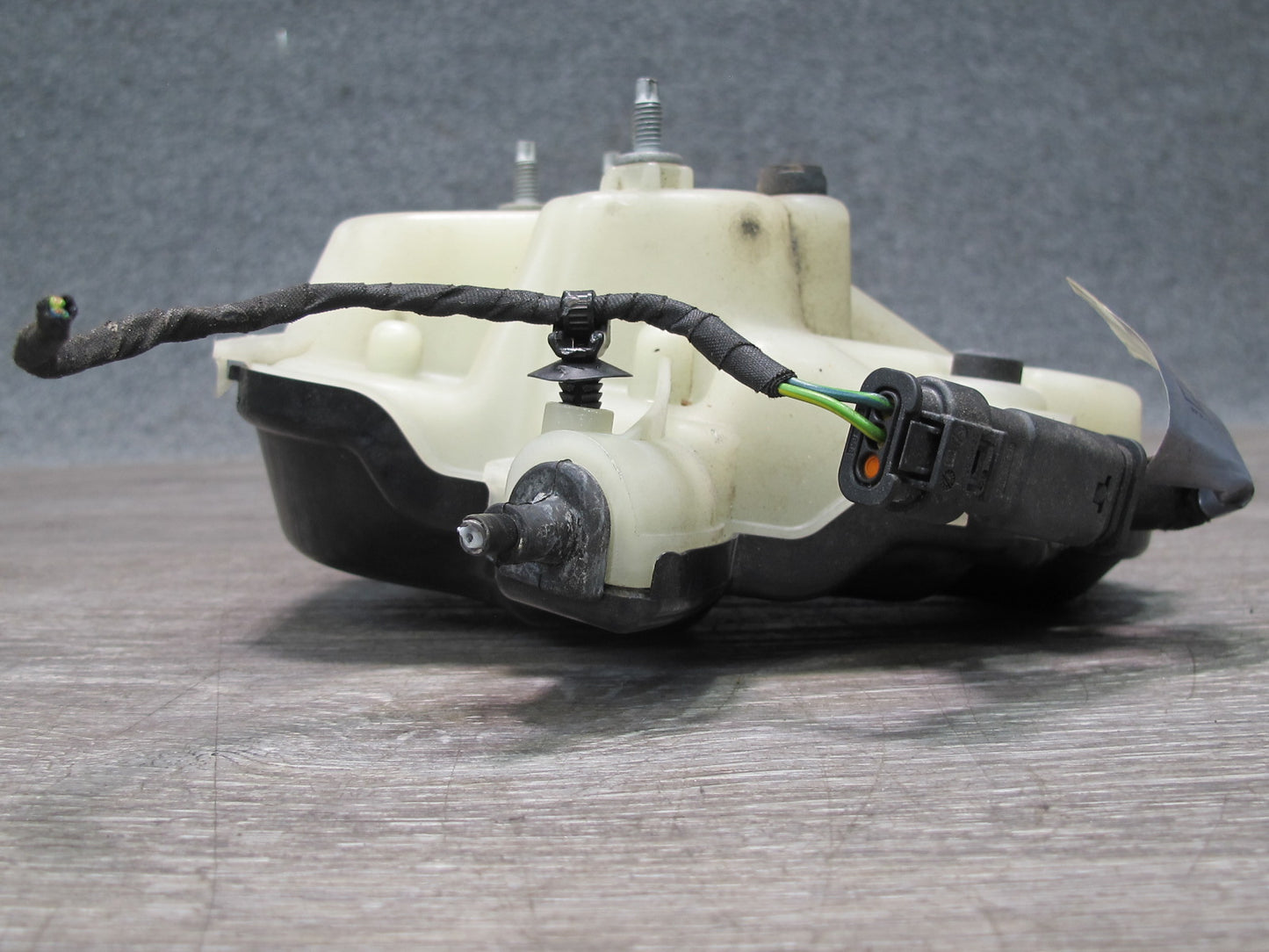 2014-2016 Porsche Panamera 970 Rear Right Door Lock Motor Drive Mechanism
