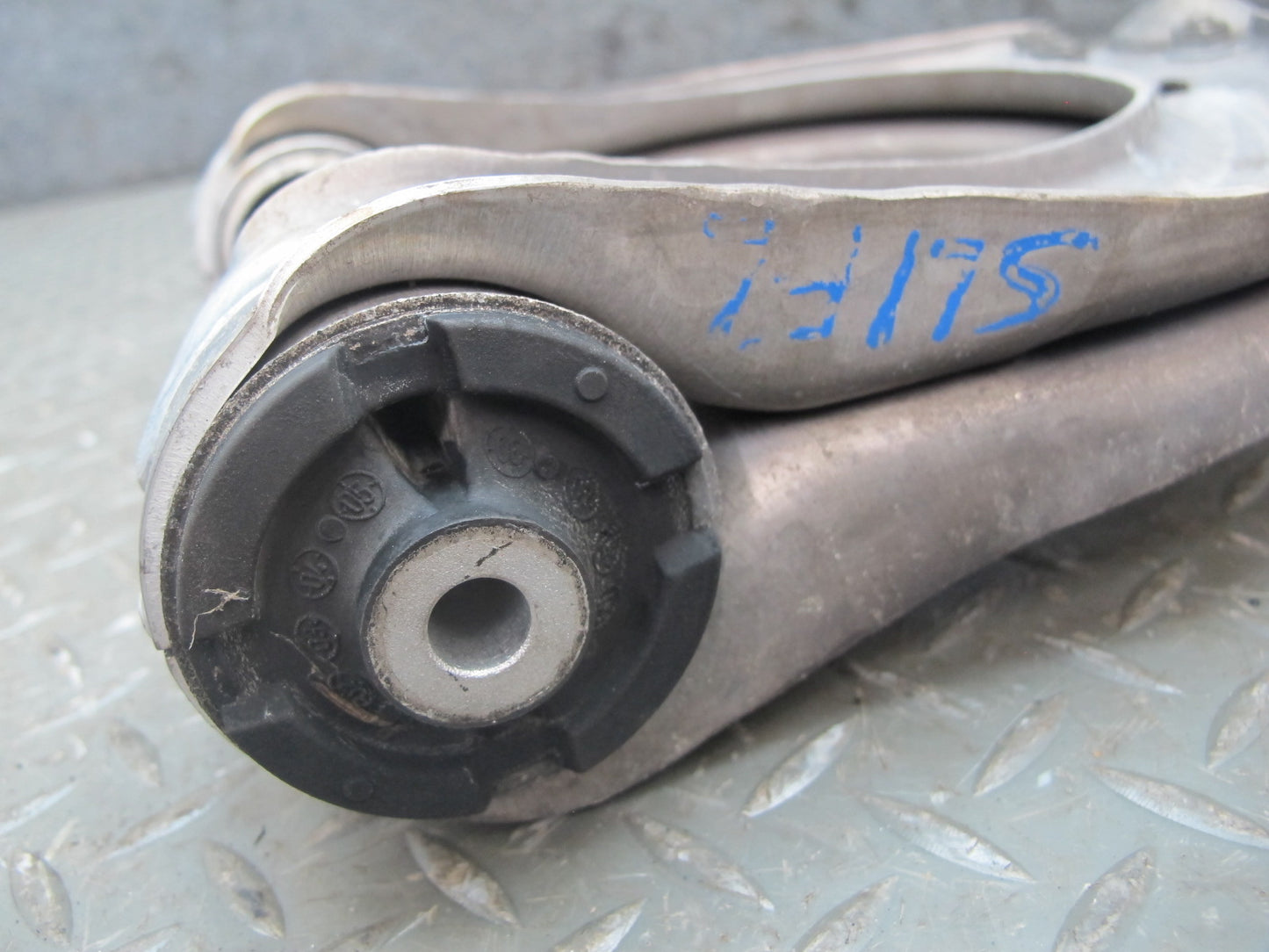 03-08 Mercedes R230 Sl-class Set of 2 Front Left Upper & Lower Control Arm OEM