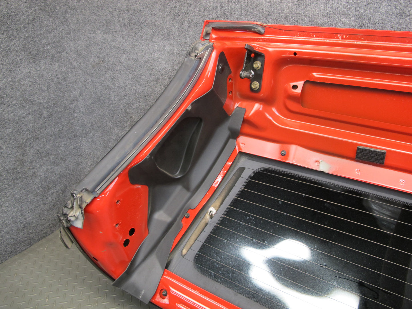 03-06 Chevrolet SSR Rear Roof Panel w Glass Assembly OEM