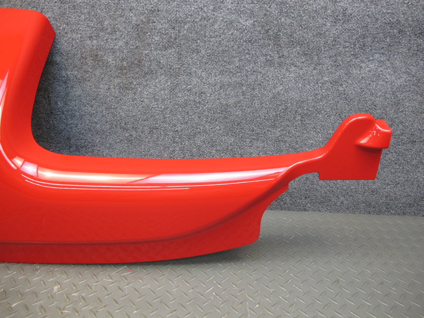 03-06 Chevrolet SSR Rear Interior Waterfall Upper Trim Panel RED 15103060 OEM