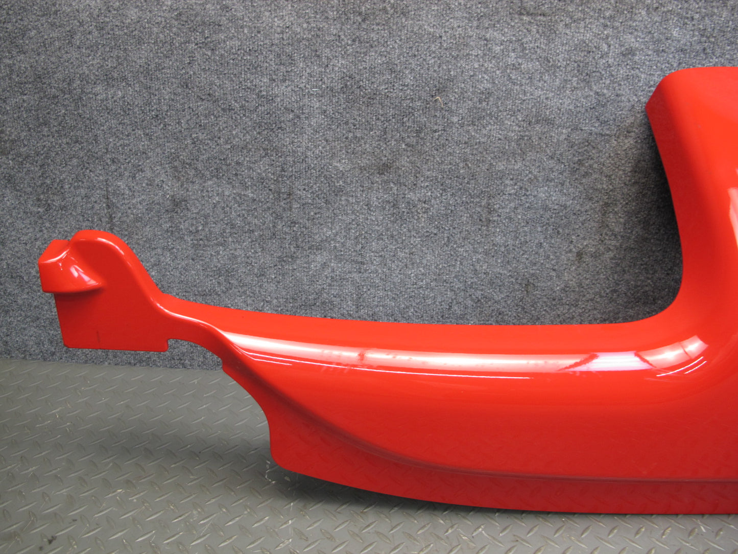03-06 Chevrolet SSR Rear Interior Waterfall Upper Trim Panel RED 15103060 OEM