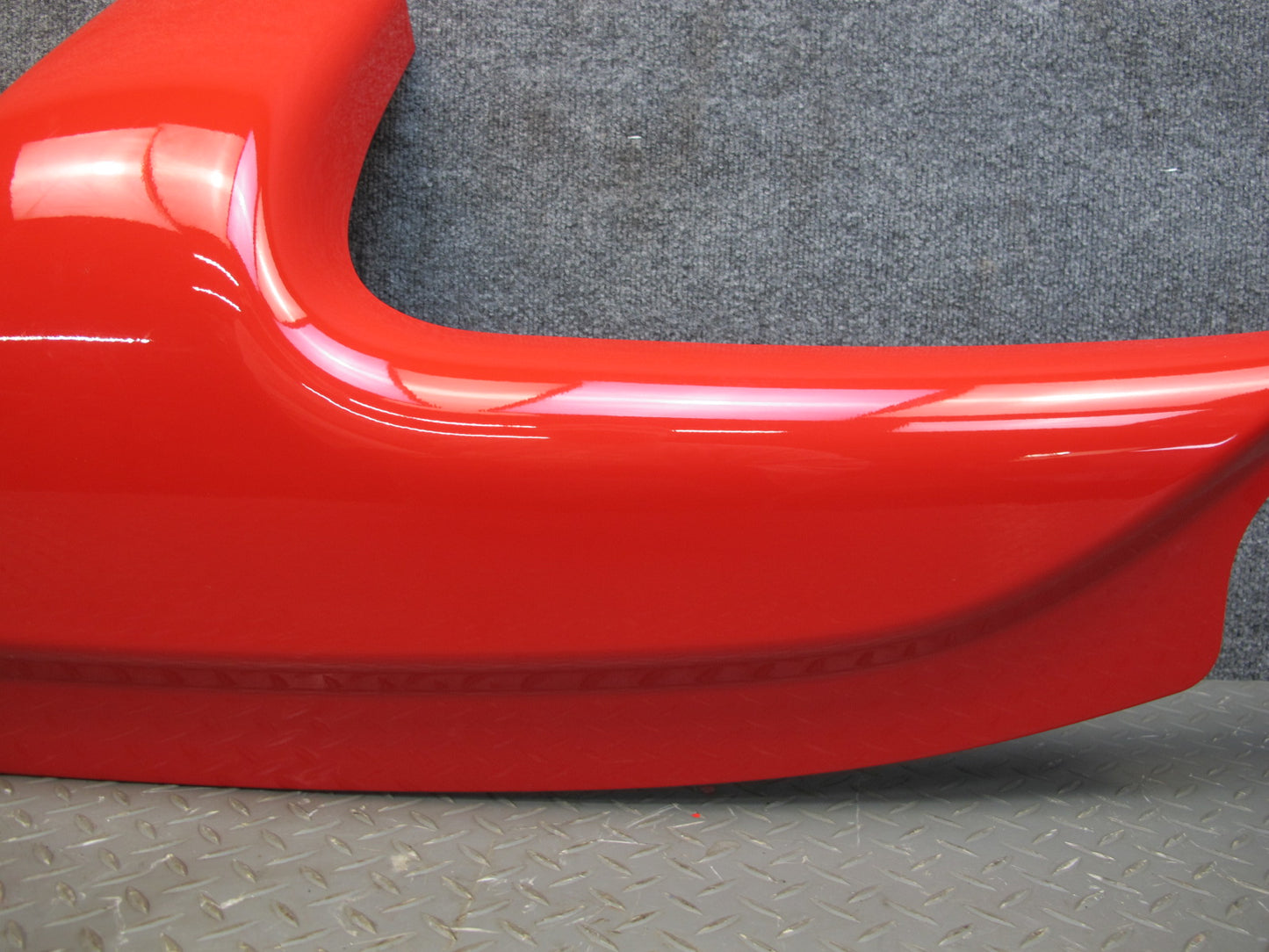 03-06 Chevrolet SSR Rear Interior Waterfall Upper Trim Panel RED 15103060 OEM