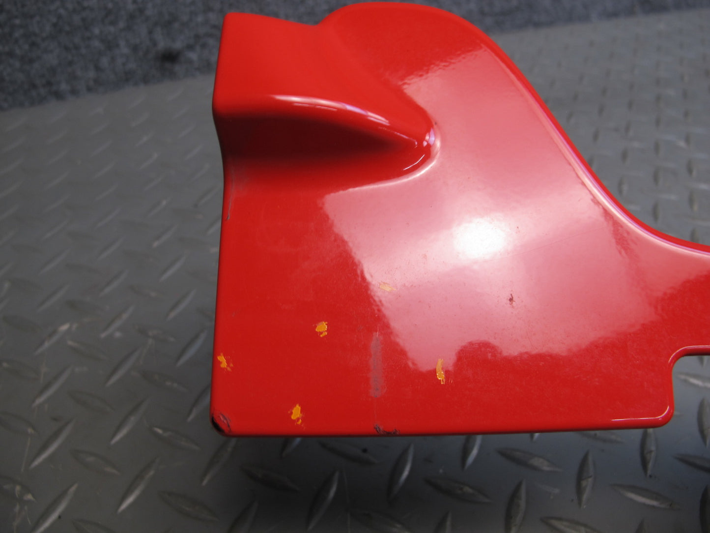 03-06 Chevrolet SSR Rear Interior Waterfall Upper Trim Panel RED 15103060 OEM