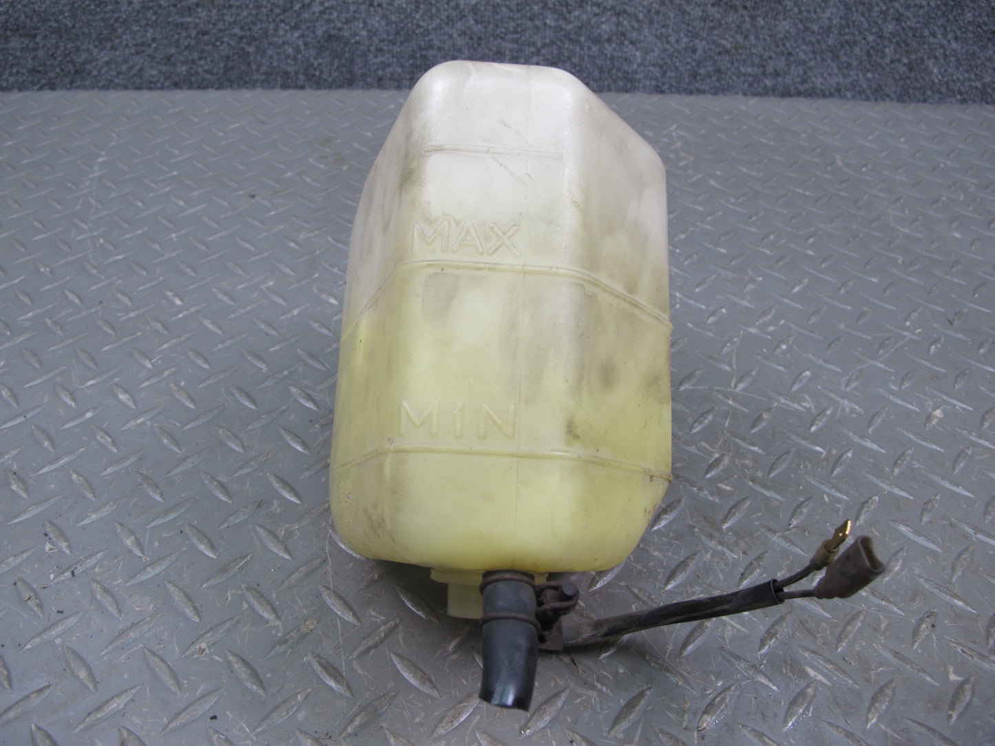 79-83 Datsun Nissan 280ZX S130 NA Engine Coolant Expansion Reservoir Tank OEM