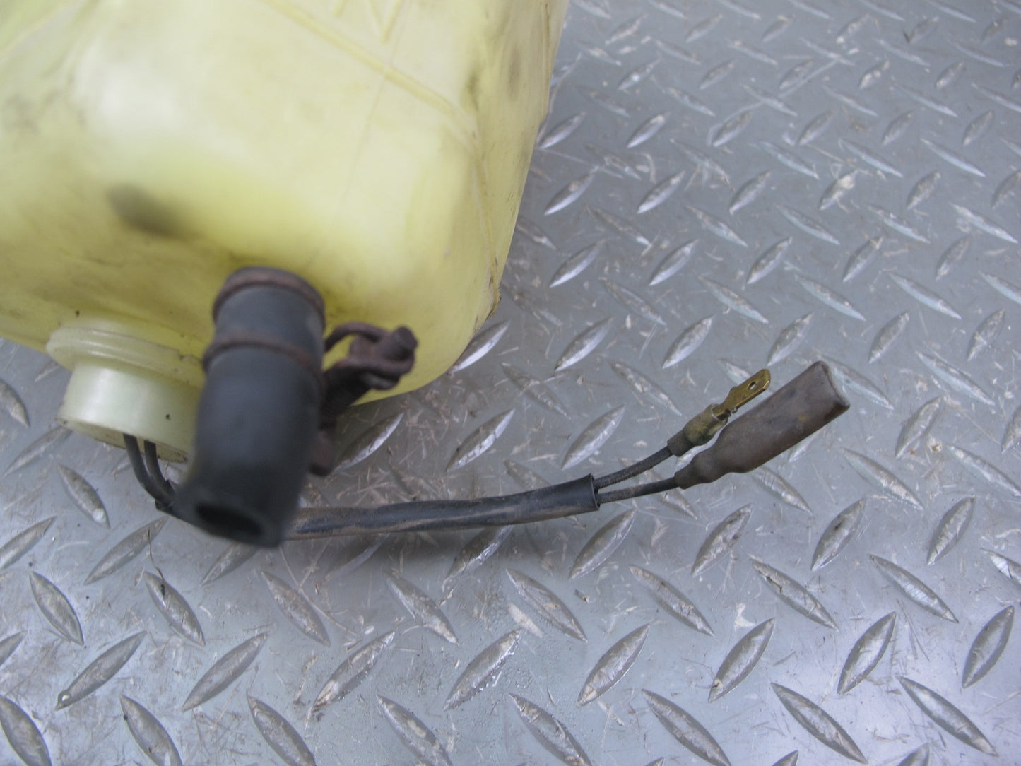 79-83 Datsun Nissan 280ZX S130 NA Engine Coolant Expansion Reservoir Tank OEM