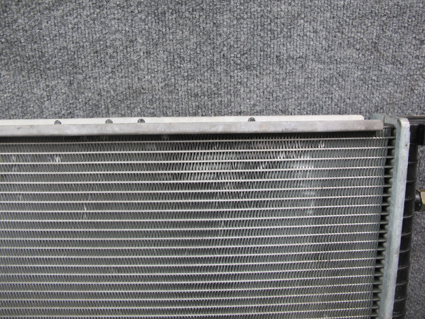 96-99 BMW E36 3-SERIES M52 Engine Cooling Radiator OEM