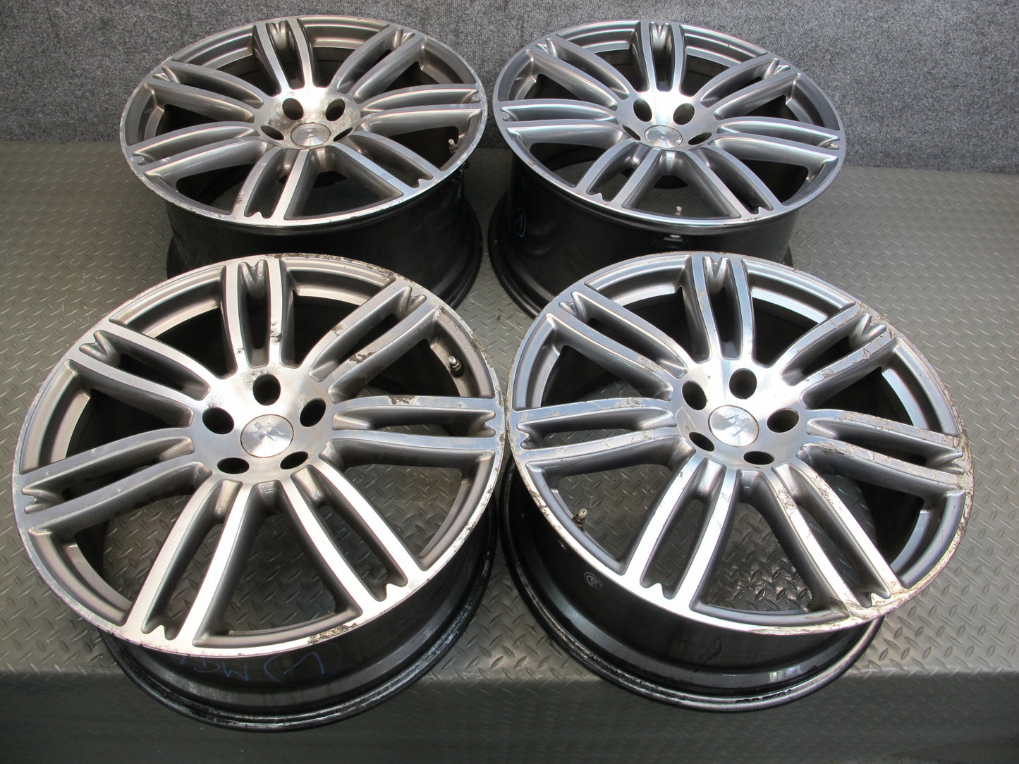 14-19 Maserati Ghibli Set of 4 Factory R20 20" Wheel Rim 20x10.5J 20x8.5J OEM
