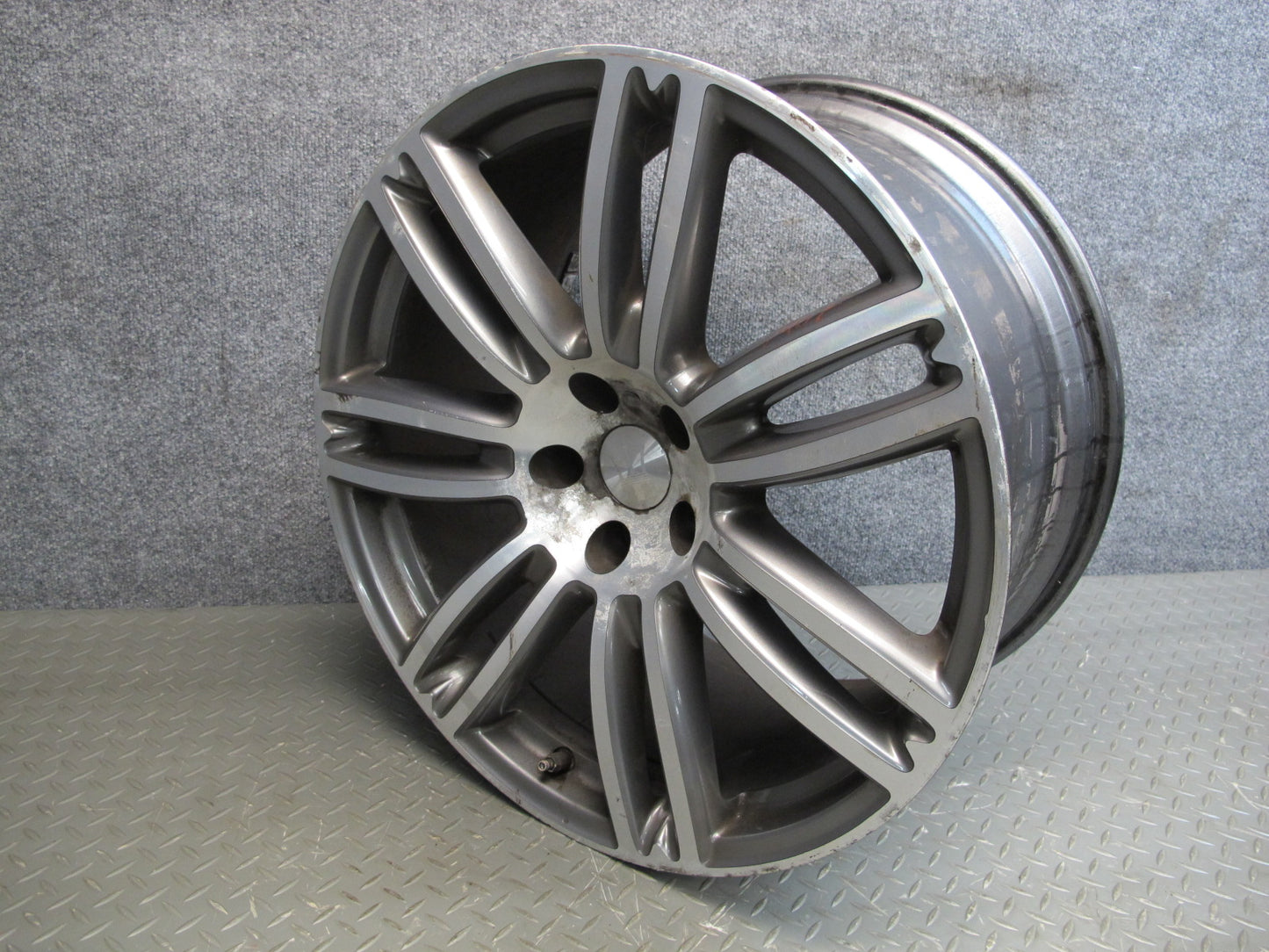14-19 Maserati Ghibli Set of 4 Factory R20 20" Wheel Rim 20x10.5J 20x8.5J OEM