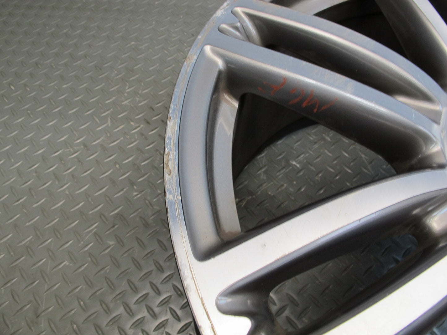 14-19 Maserati Ghibli Set of 4 Factory R20 20" Wheel Rim 20x10.5J 20x8.5J OEM