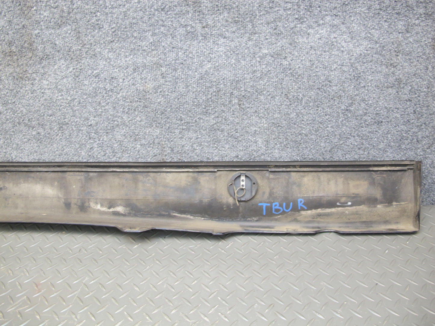 94-99 BMW E36 3-SERIES 2DOOR Set of 2 Side Skirt Rocker Panel Molding OEM