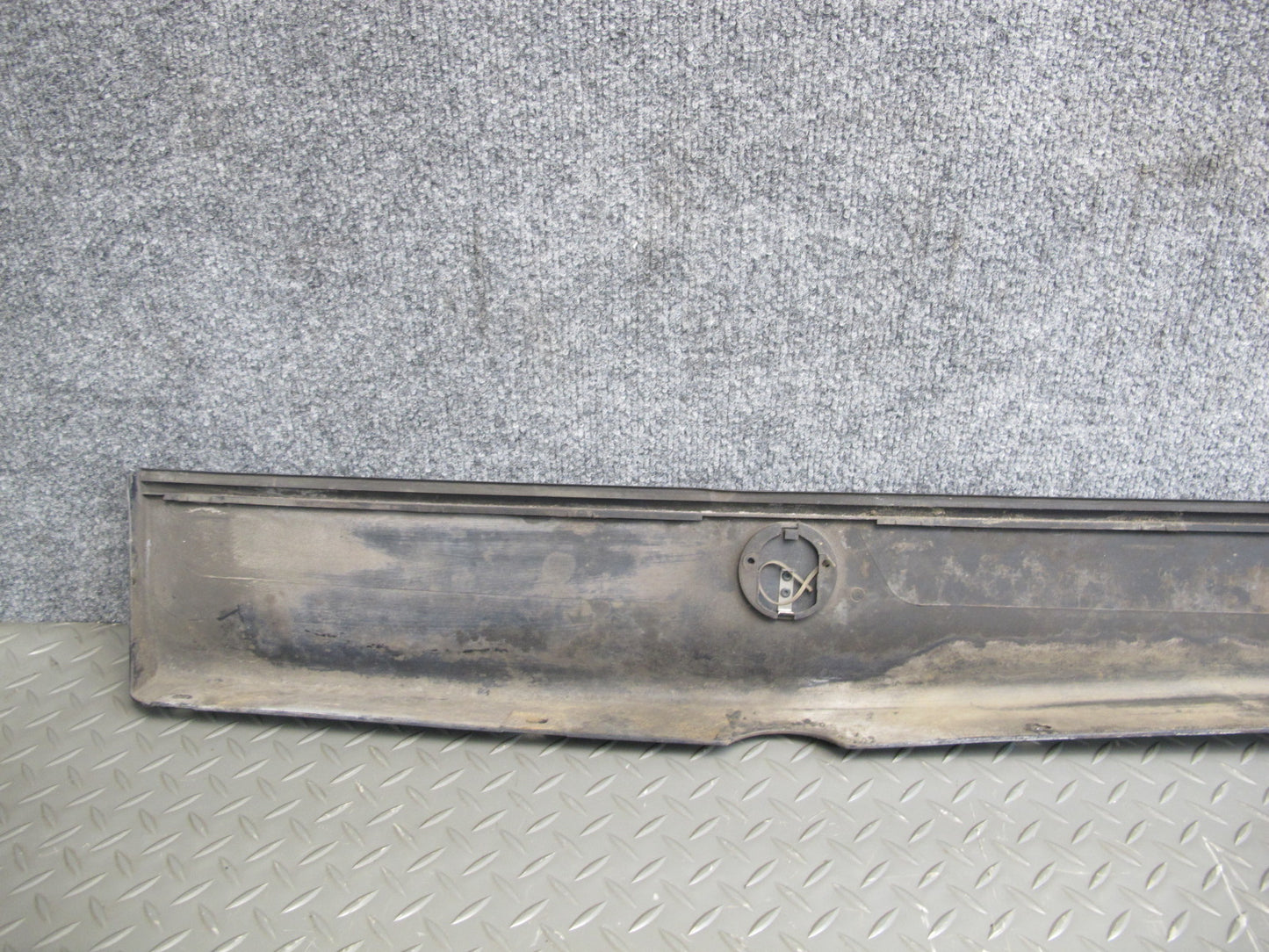 94-99 BMW E36 3-SERIES 2DOOR Set of 2 Side Skirt Rocker Panel Molding OEM