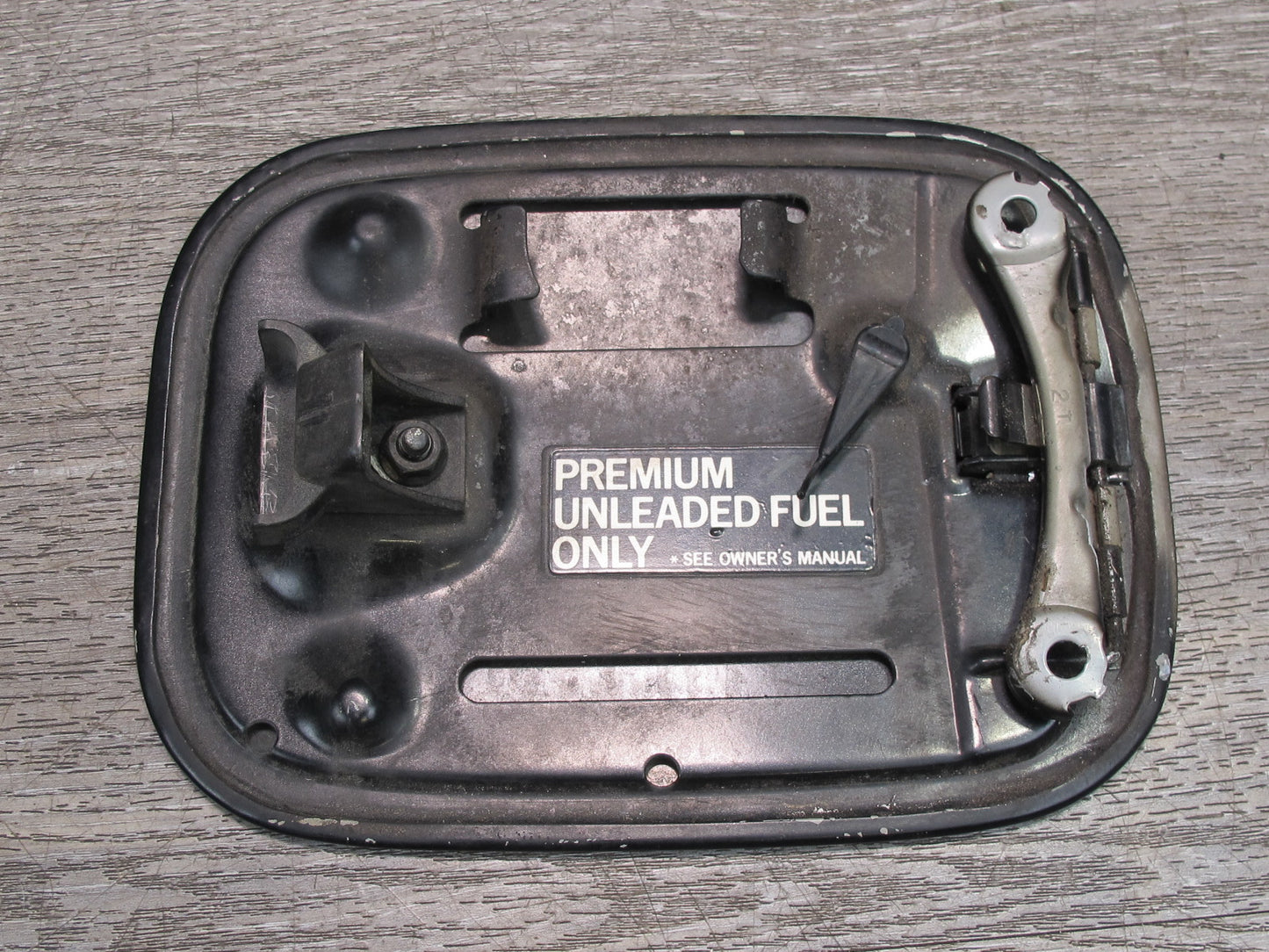 01-06 Lexus UCF30L LS430 Fuel Filler Door Lid Cover OEM